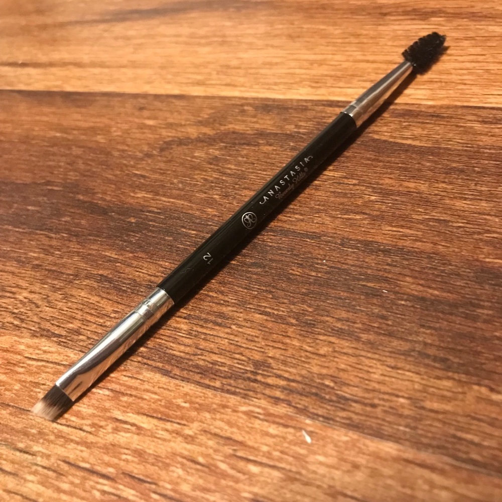 Anastasia Beverly Hills #12 Brush